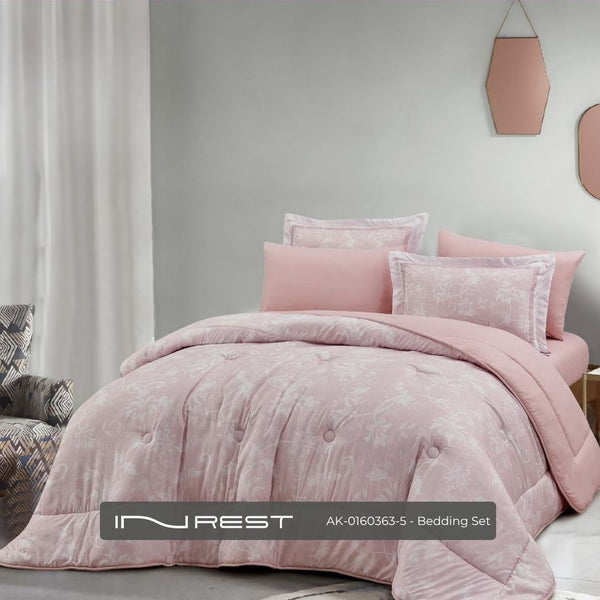 Elegant 6-Piece Bedding Set – King Comforter (230×250 cm), Fitted Sheet, and 4 Pillow Covers in Pink, 100 % Microfiber Fabric.